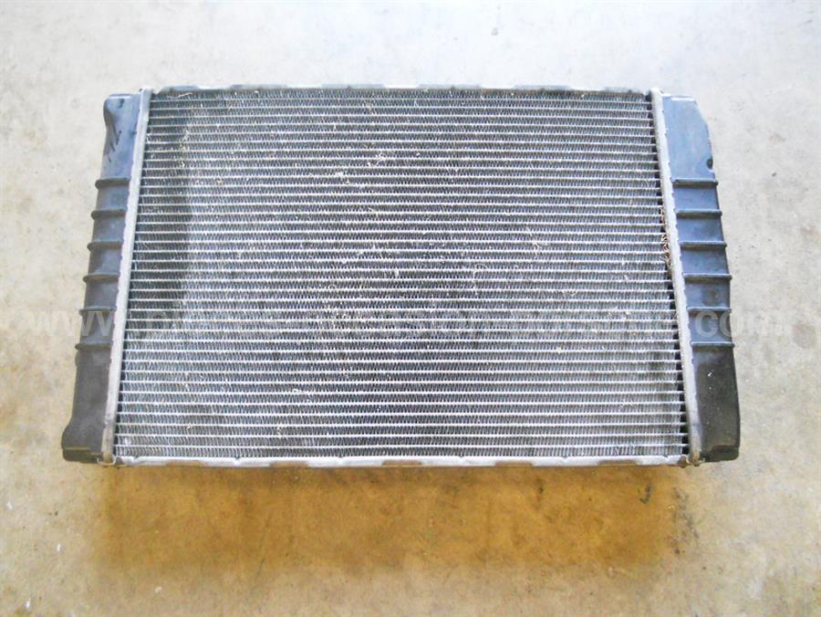 Radiateur eau Porsche 968